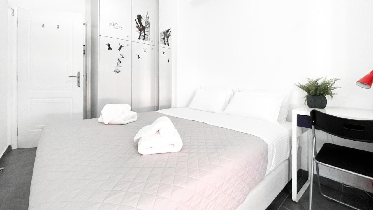 Comfy 2 Bedroom Apartment With Balcony In Atena Exterior foto