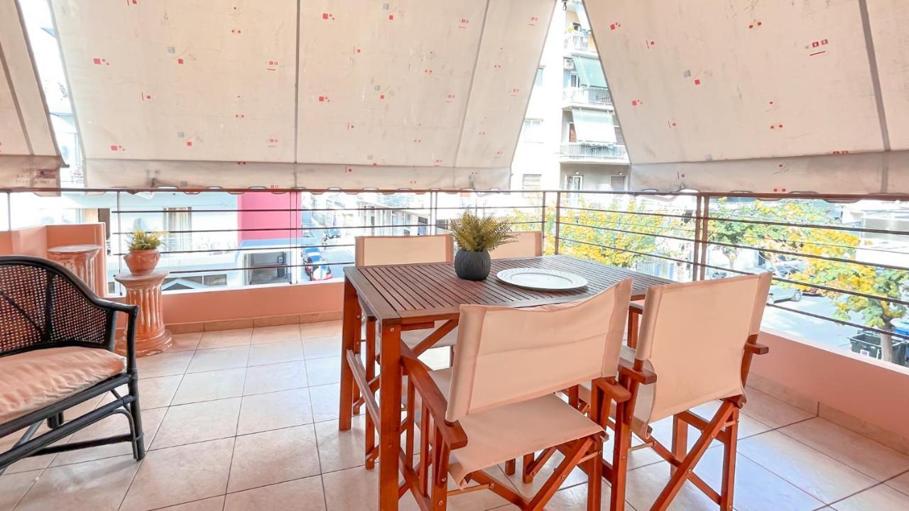 Comfy 2 Bedroom Apartment With Balcony In Atena Exterior foto